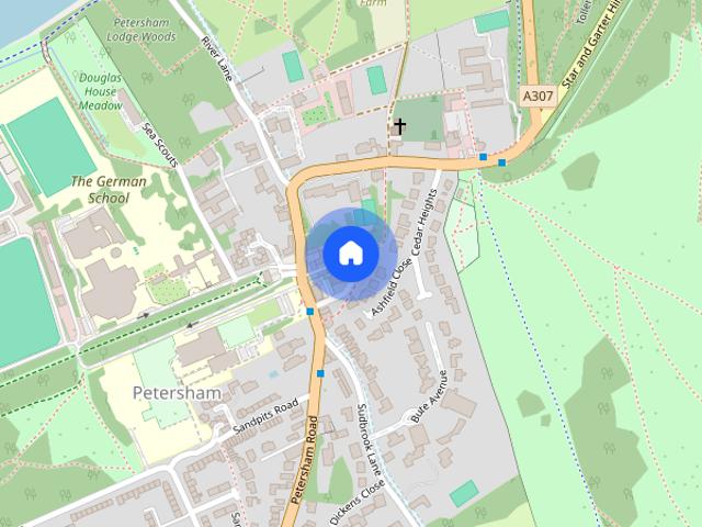 Townhouse for rent in Petersham, Greater London