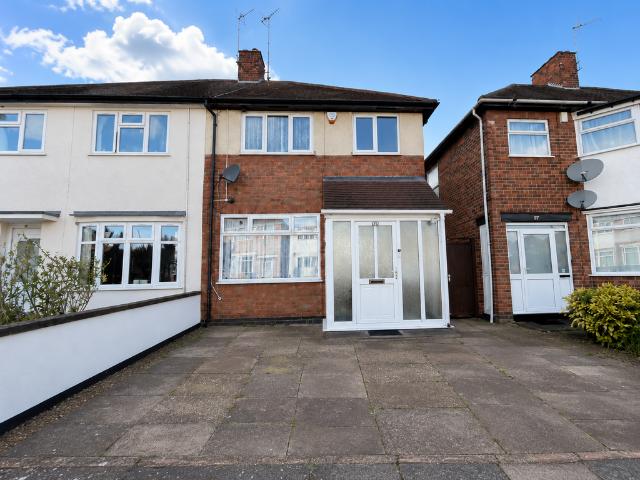 House for rent in Stocking Farm, Old Wharf