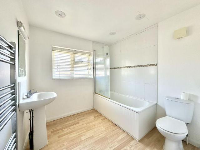 House for rent in Woodcote, Epsom