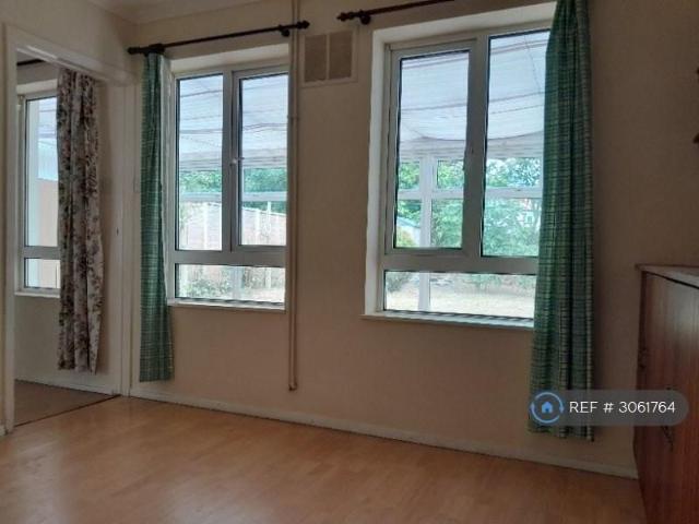 House for rent in London Borough of Brent, Greater London