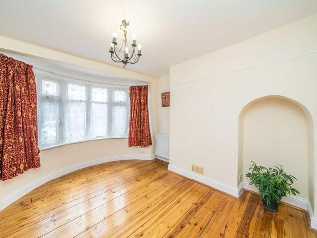 House for rent in London Borough of Hounslow, Greater London