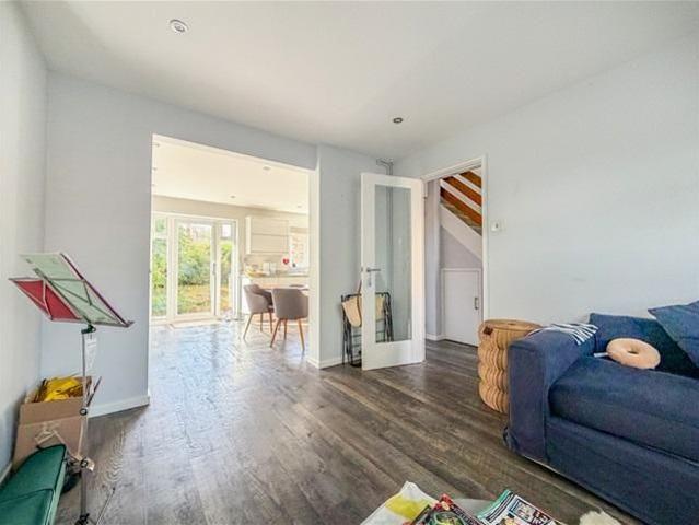 House for rent in Hatching Green, Five Acres