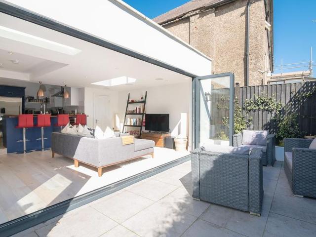 House for rent in Robin Hood, The Slade