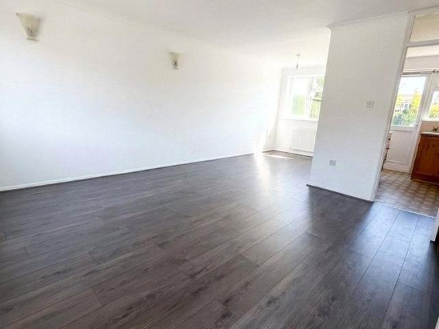 House for rent in Ickenham, Greater London