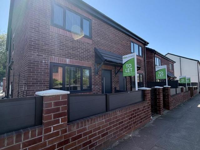 House for rent in Castle Hall, Greenheys
