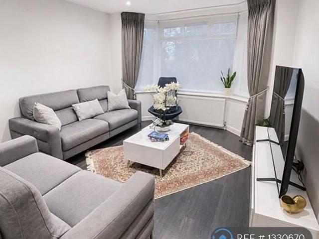 House for rent in Northwood, Greater London