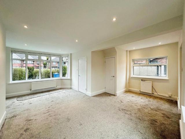 House for rent in Besses o' th' Barn, Bury