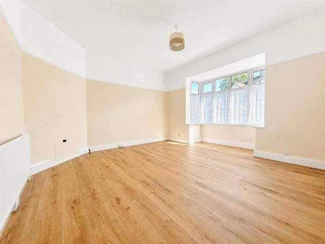 House for rent in Chingford, Greater London