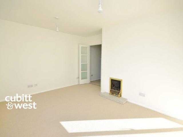 House for rent in Woodhatch, Red Hill