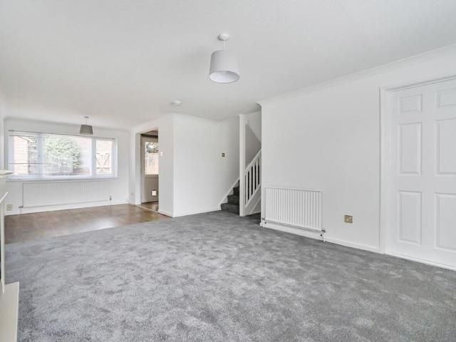 House for rent in Caversham Park, Reading
