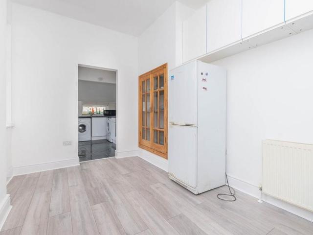 House for rent in Wallington, Greater London