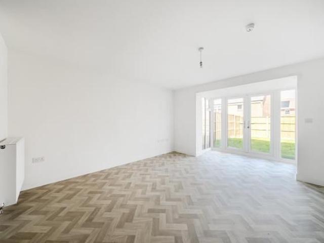 House for rent in Caldecott, Dromore
