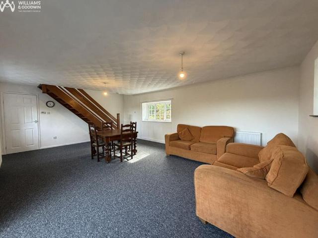 House for rent in Pentir, Wales