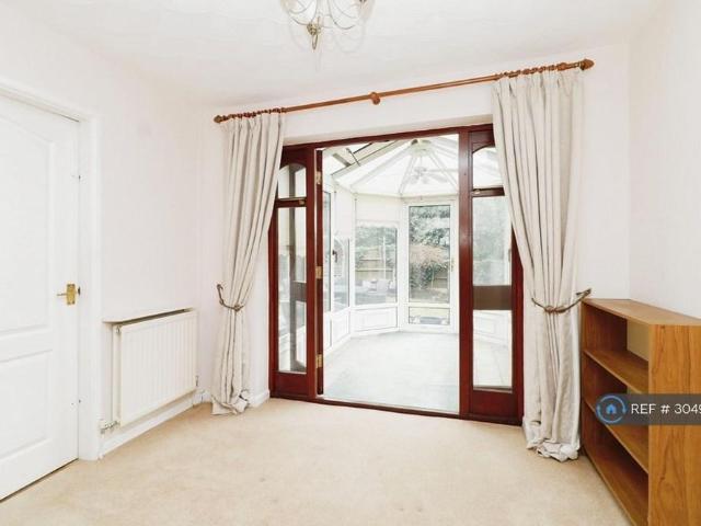 House for rent in Gorse Hill, Trafford Park