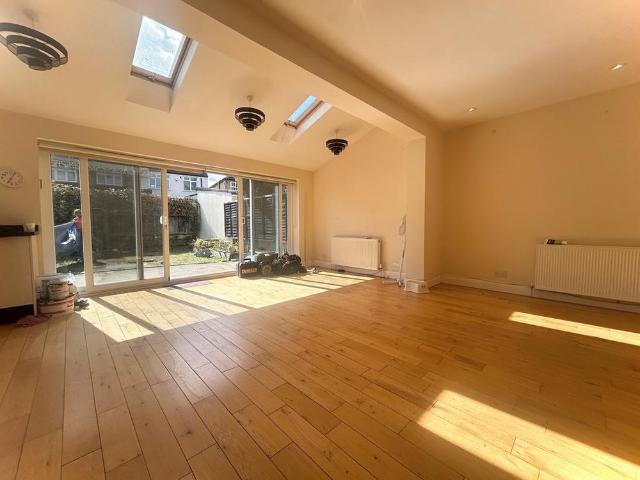 House for rent in London Borough of Sutton, Greater London