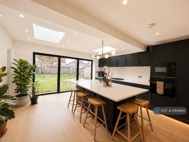 House for rent in Chalkwell, Oad Street