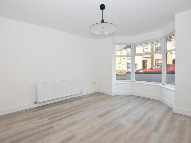 House for rent in Hollingwood, Loundsley Green