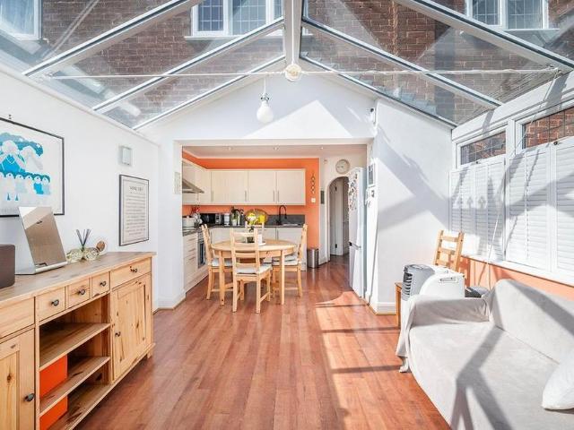 House for rent in Kingsbury, Greater London