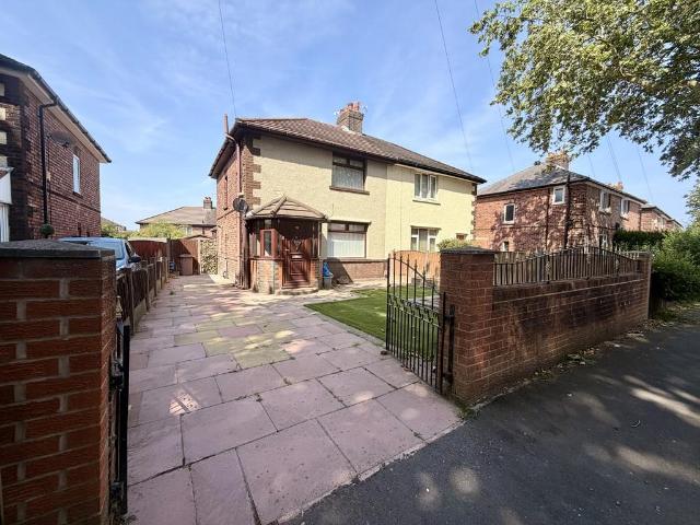 House for rent in Gillar's Green, St Helens