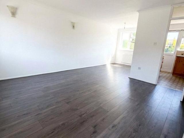 House for rent in Ickenham, Greater London