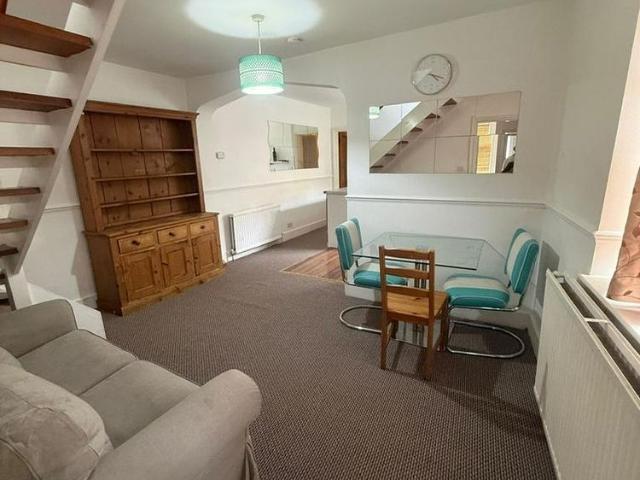House for rent in London Borough of Hounslow, Spring Grove