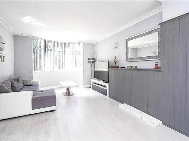House for rent in Dixons Green, West Midlands