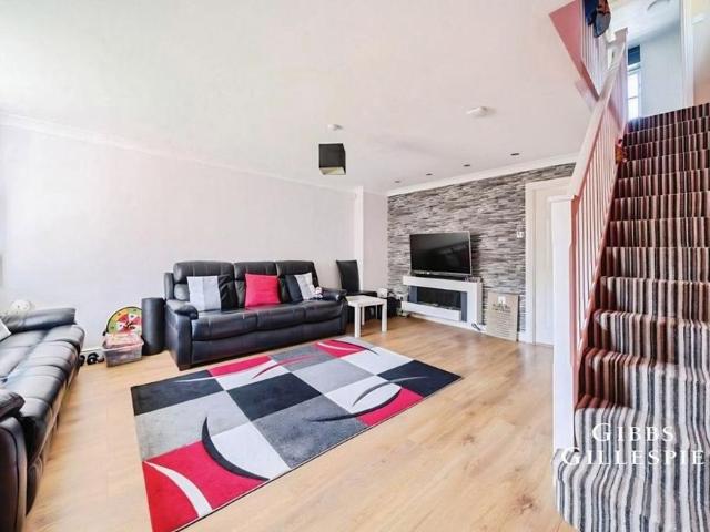 House for rent in Batchworth, Hertfordshire