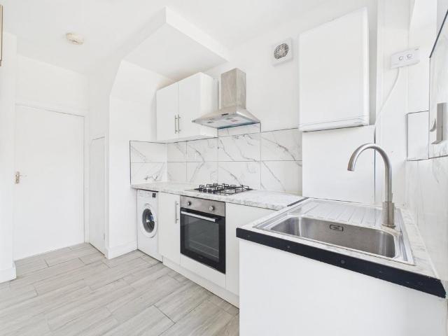House for rent in London Borough of Hounslow, Feltham