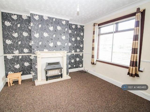 House for rent in Laisterdyke, West Yorkshire