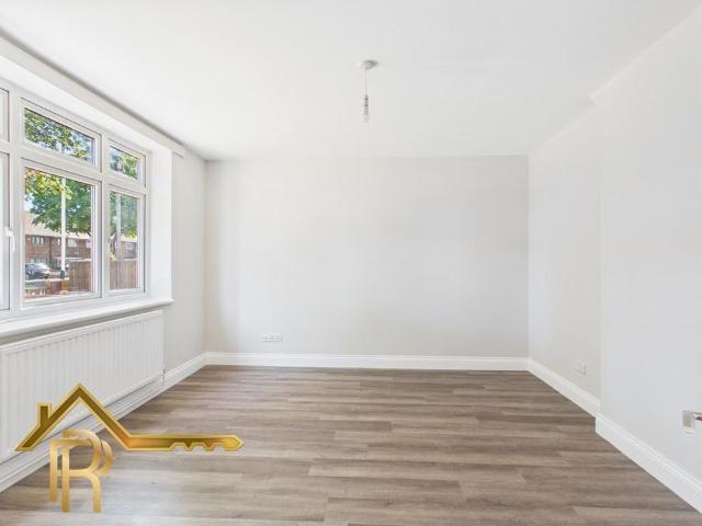 House for rent in Harold Hill, Greater London