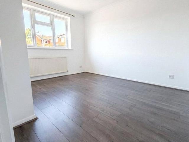 House for rent in Ickenham, Greater London