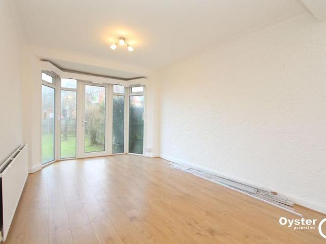 House for rent in Little Stanmore, Greater London
