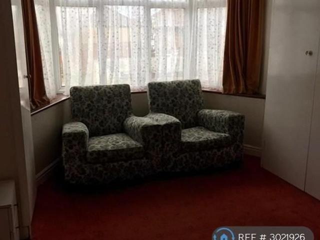 House for rent in London Borough of Ealing, Hanwell