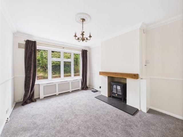 House for rent in Caterham, Tandridge