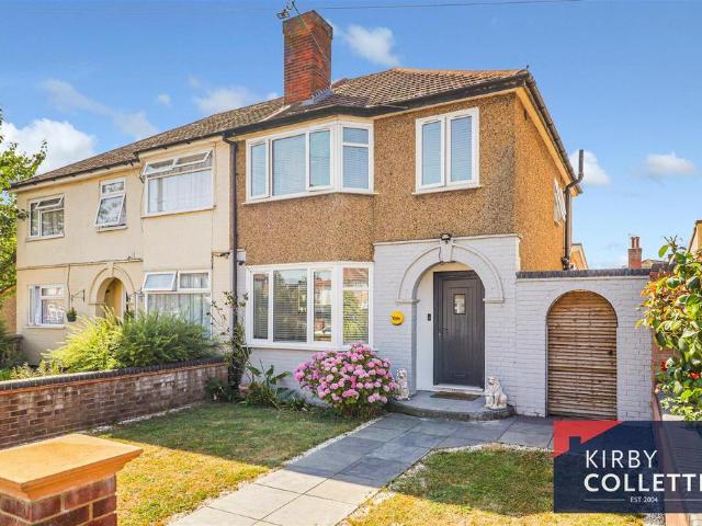 House for rent in Broxbourne, Hertfordshire