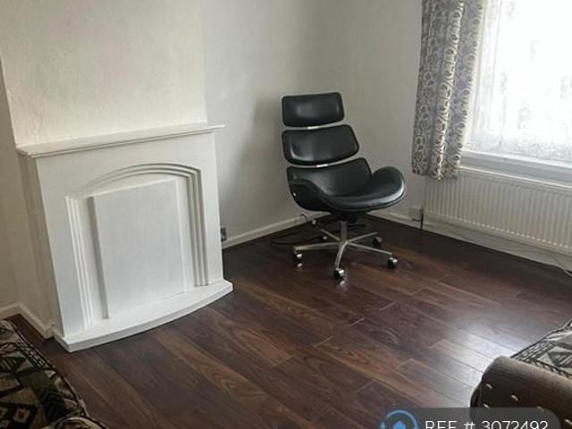 House for rent in London Borough of Barking and Dagenham, Greater London