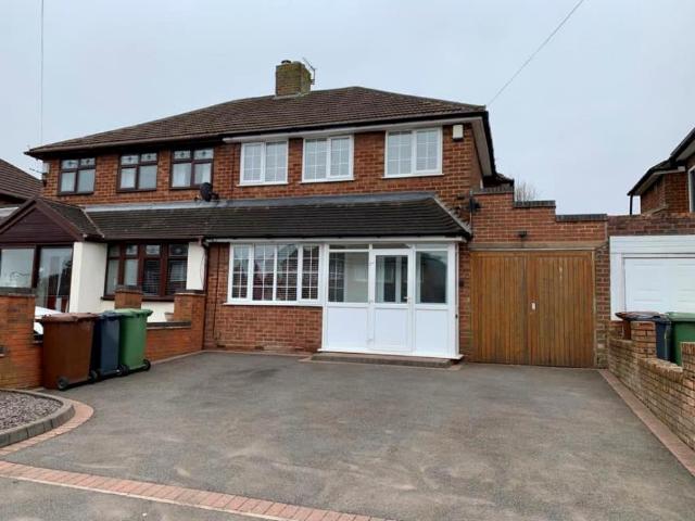House for rent in Brownhills West, West Midlands