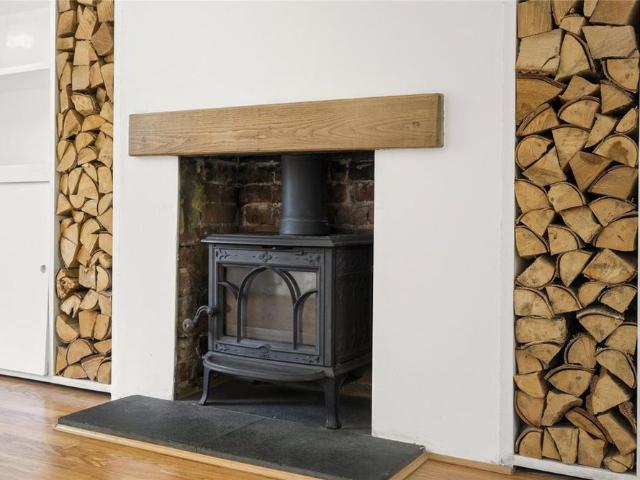 House for rent in Weybridge, Elmbridge