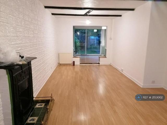 House for rent in Ponders End, Greater London