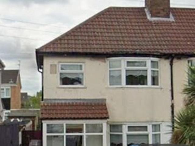 House for rent in Calderstones