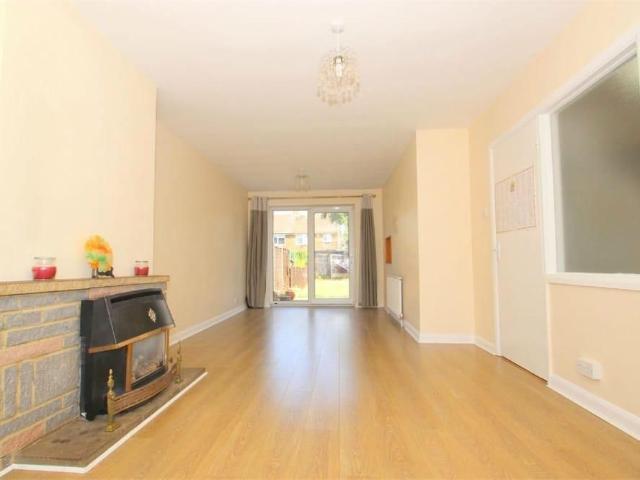 House for rent in Colnbrook with Poyle, Slough