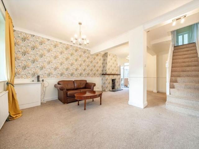 House for rent in Lower Halliford, Surrey
