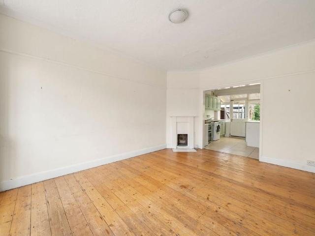 House for rent in Esher, Elmbridge