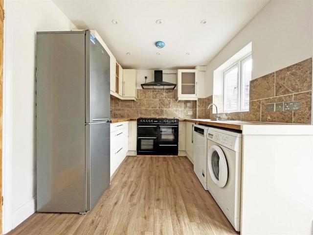 House for rent in Warren Hill, Gedling