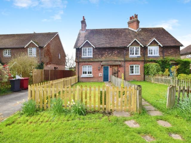 House for rent in Littlecote, West Sussex