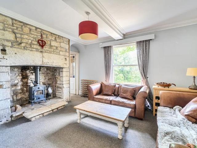 House for rent in School House, Gloucestershire