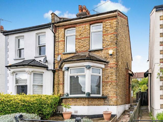 House for rent in London Borough of Croydon, Cat Hill