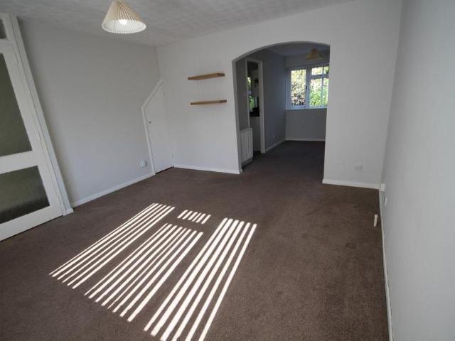 House for rent in Jackmans Estate, King's Walden
