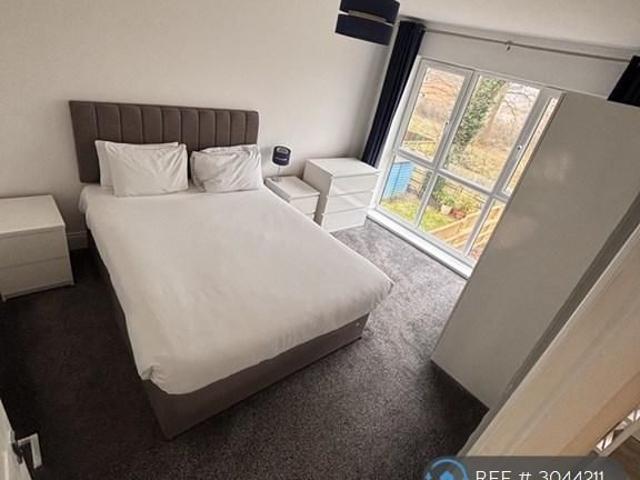 House for rent in Wychbold, Wychavon