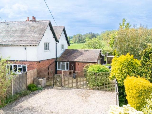 House for rent in Weston Rhyn, Shropshire